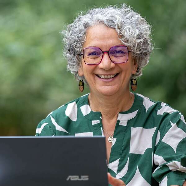 Aziza Gherbi, naturopathe à Poitiers